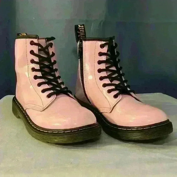 Kids Doc Marten Pink Boots Size 2, Gently Used!! - Picture 1 of 4